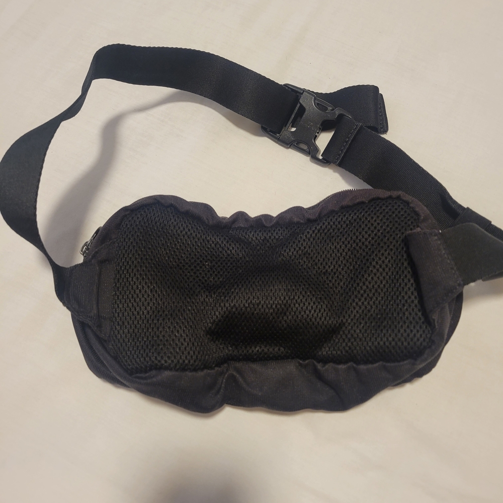 Puma Black and Gold Waist/Belt Bag - Picture 5 of 5